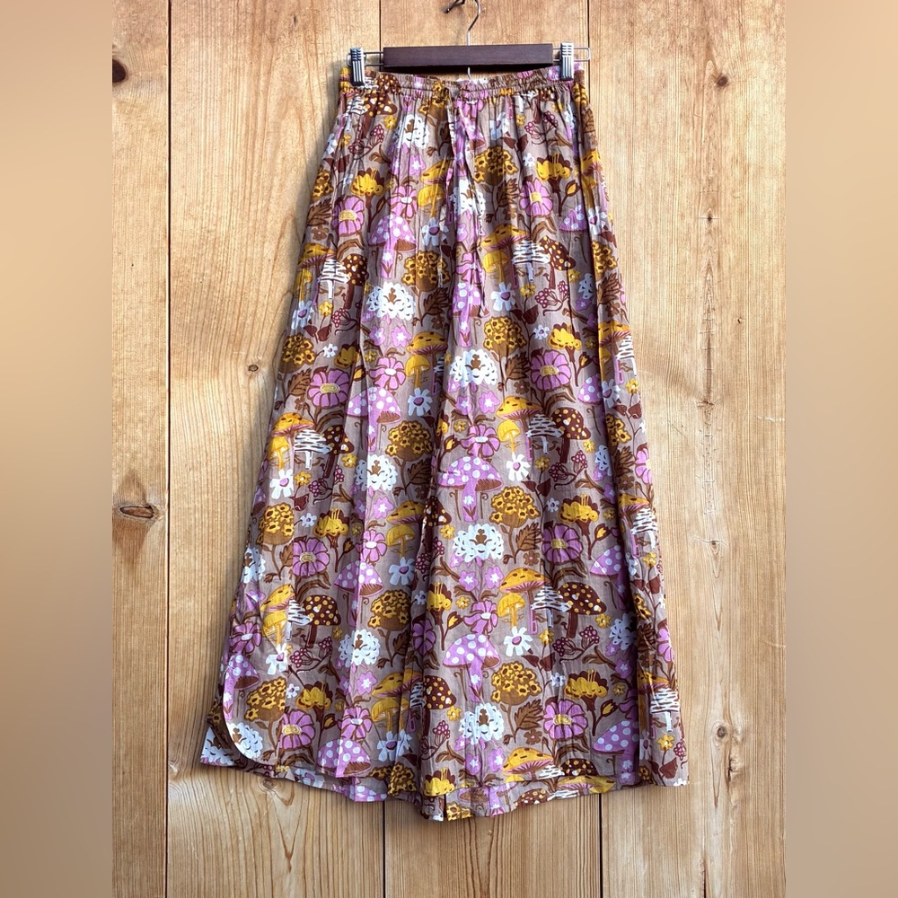 Lakhays Mushroom Printed Wide Leg pants Sz S/M